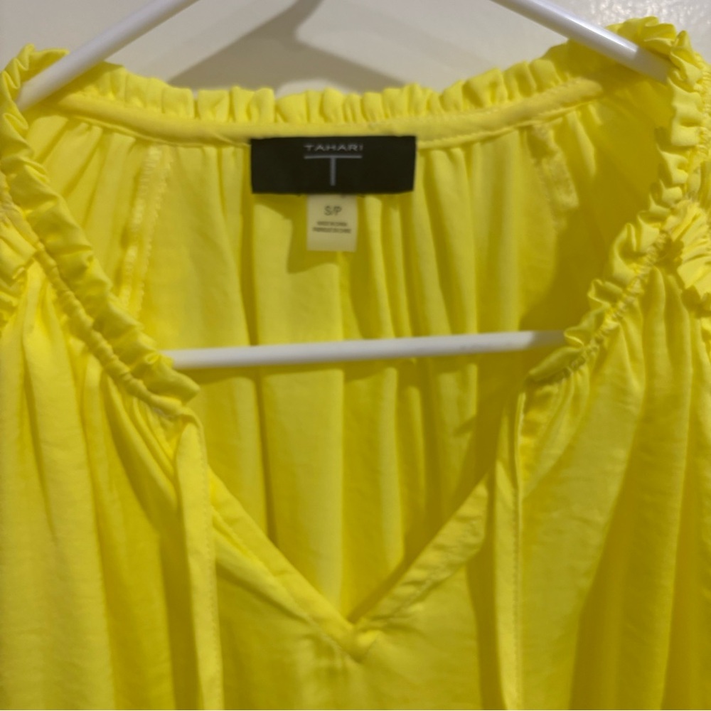 TAHARI Like New Yellow Balloon-sleeve Blouse, Small - Picture 4 of 7